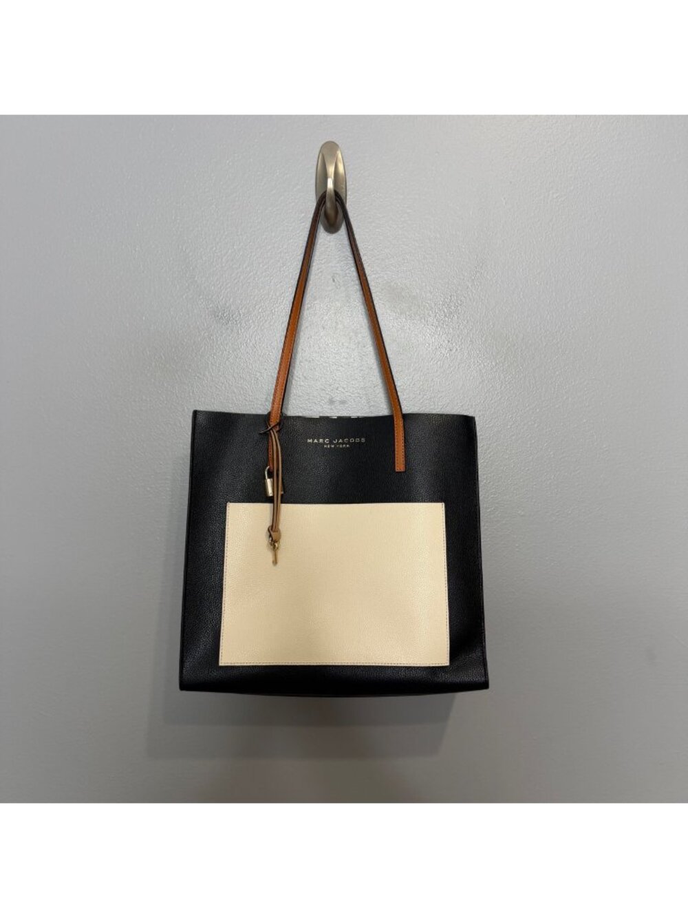 MARC JACOBS leather grind color block large leather tote purse